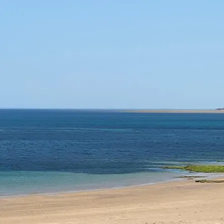 Nyaraló Charming House Close To The Des Huttes
