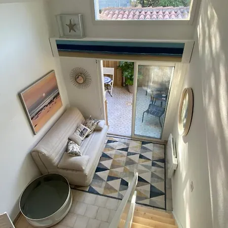 Charming House Close To The De * Chaucre