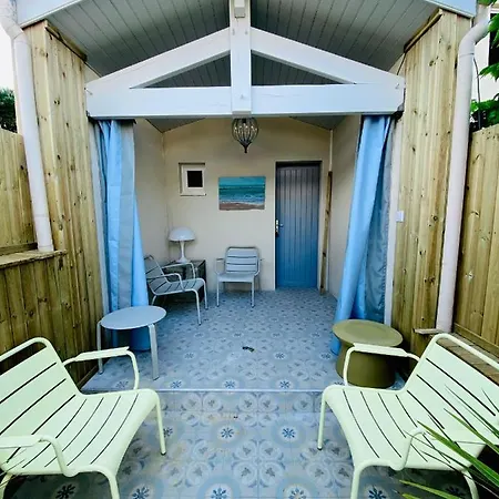 Charming House Close To The Des Huttes Nyaraló Chaucre